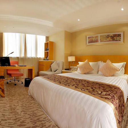 Landison Plaza International Hotel Zhenjiang  Zimmer foto