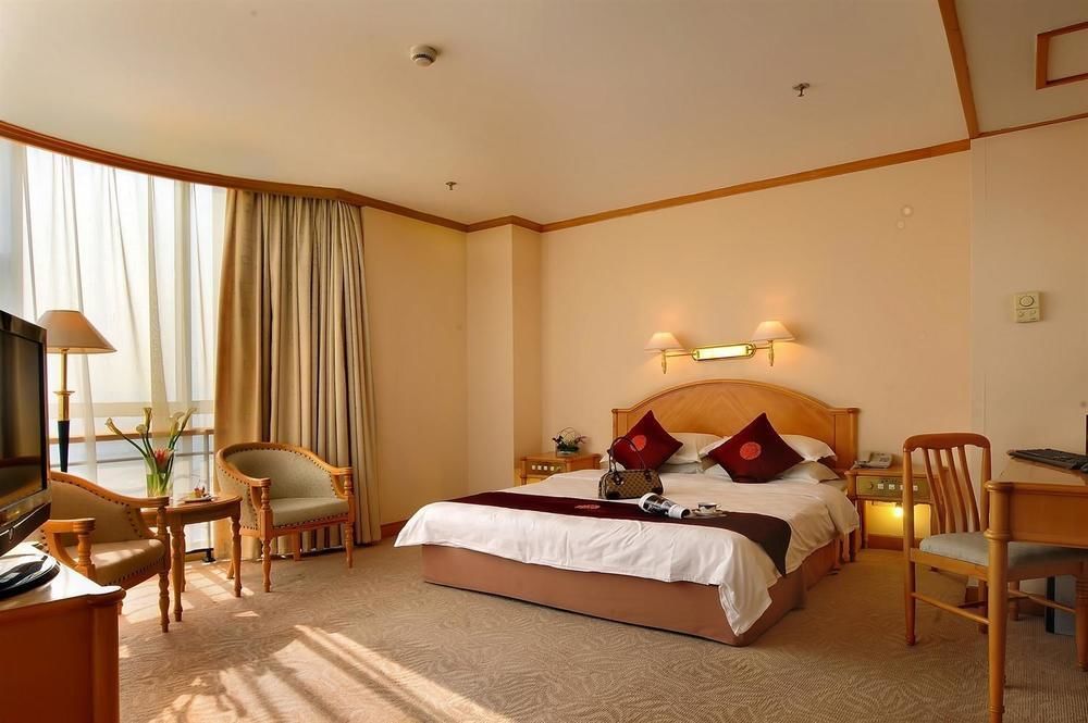 Landison Plaza International Hotel Zhenjiang  Exterior foto